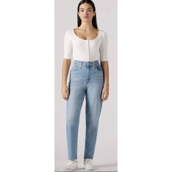 LEVI'S High Waisted Mom Jeans in Now You Know Light Wash Western Casual Size 28 - Picture 1 of 14